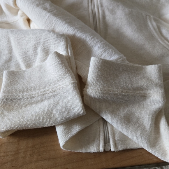 Old navy zip up hoodie - Picture 5 of 7